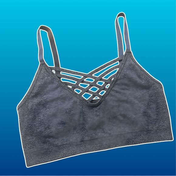 Set of 2 Strappy Lattice Front Sports Bras - Heather Grey & Red - Picture 2 of 5